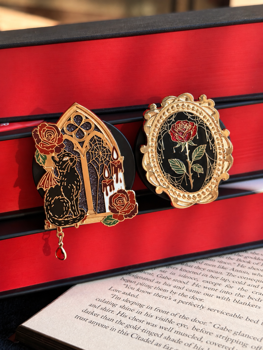 Spooky Rose e-Reader Grip | Halloween Collection
