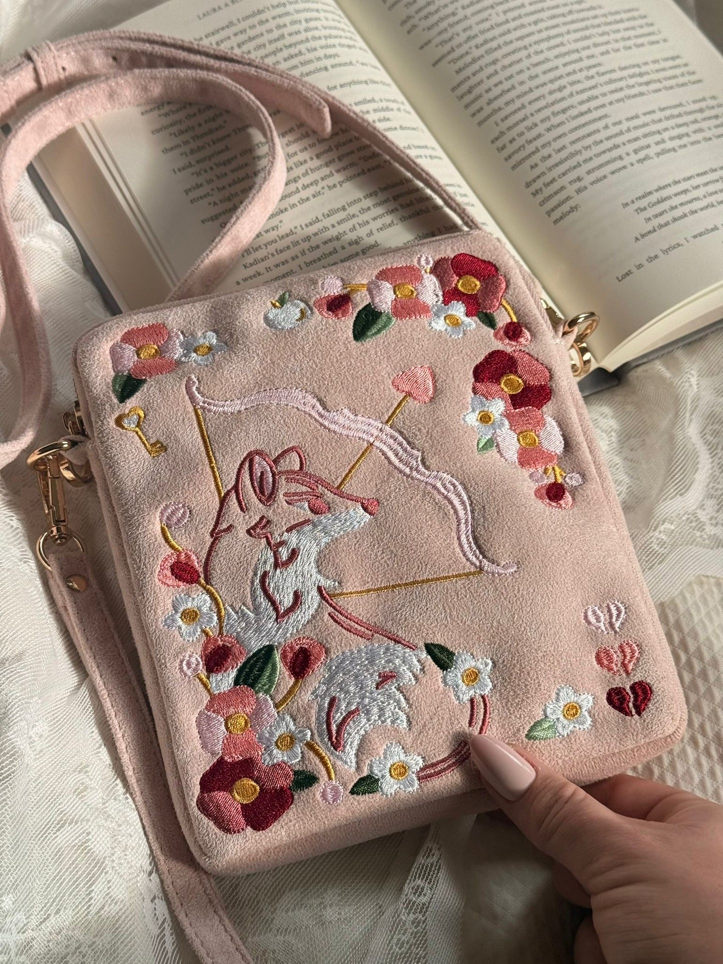 PRE-ORDER OUABH Pink Luxe E-Reader Carrier Bag