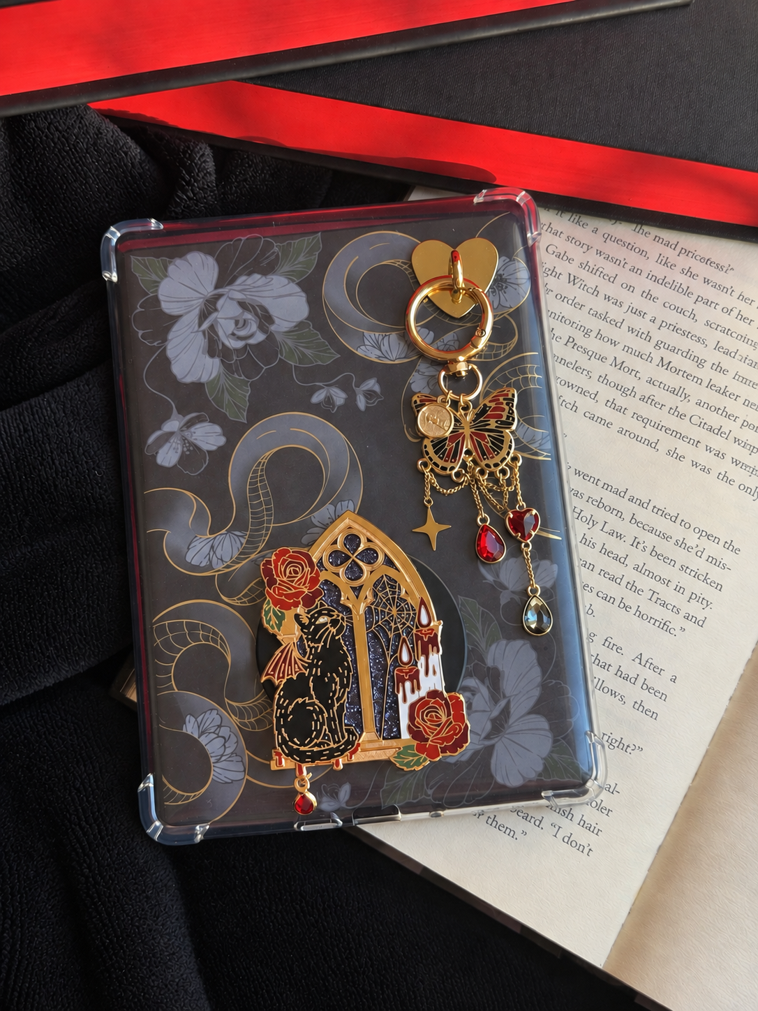 Spooky Kitty e-Reader Grip | Halloween Collection