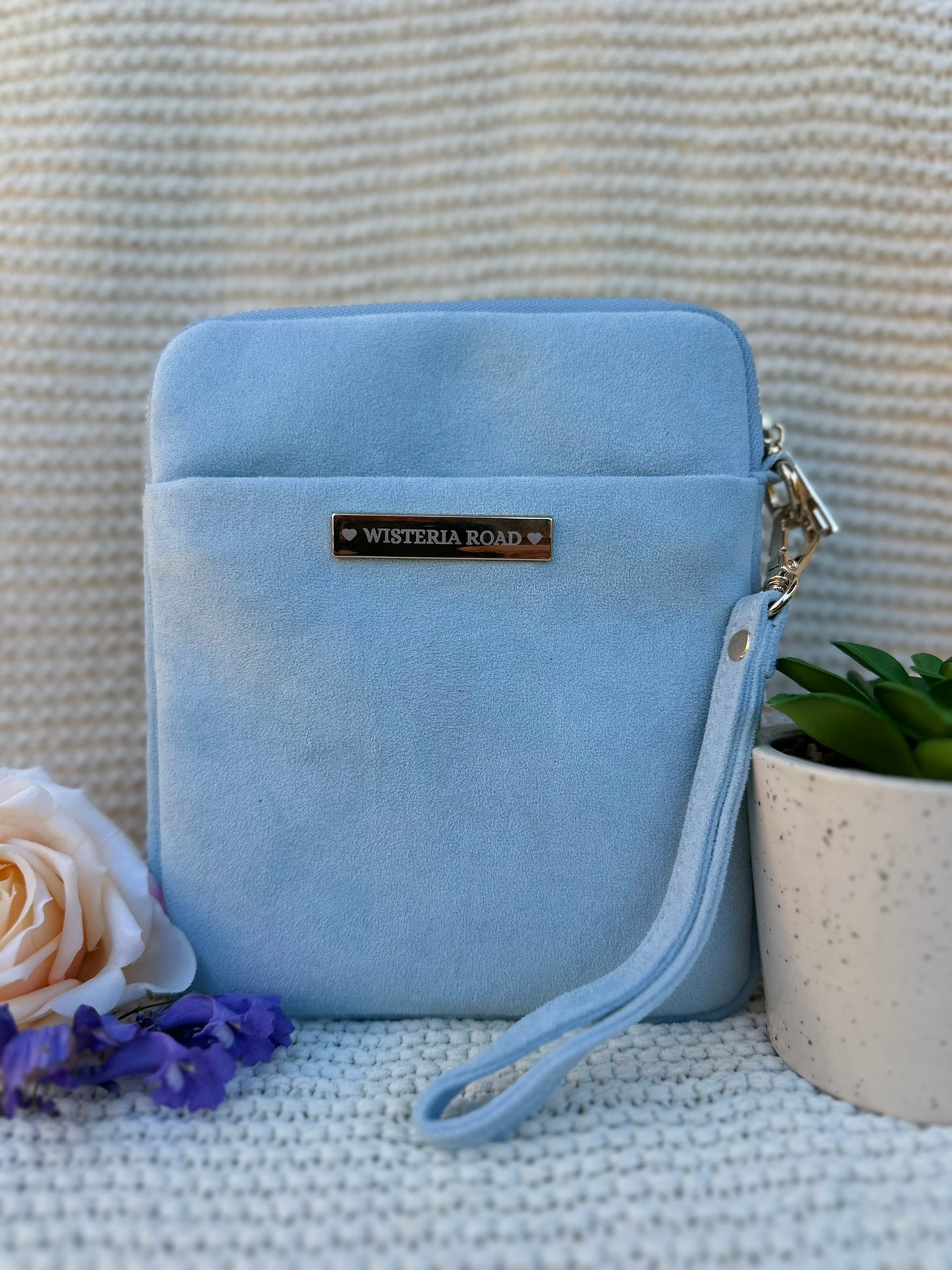 PREORDER Dragonheart Luxe E-Reader Carrier Bag